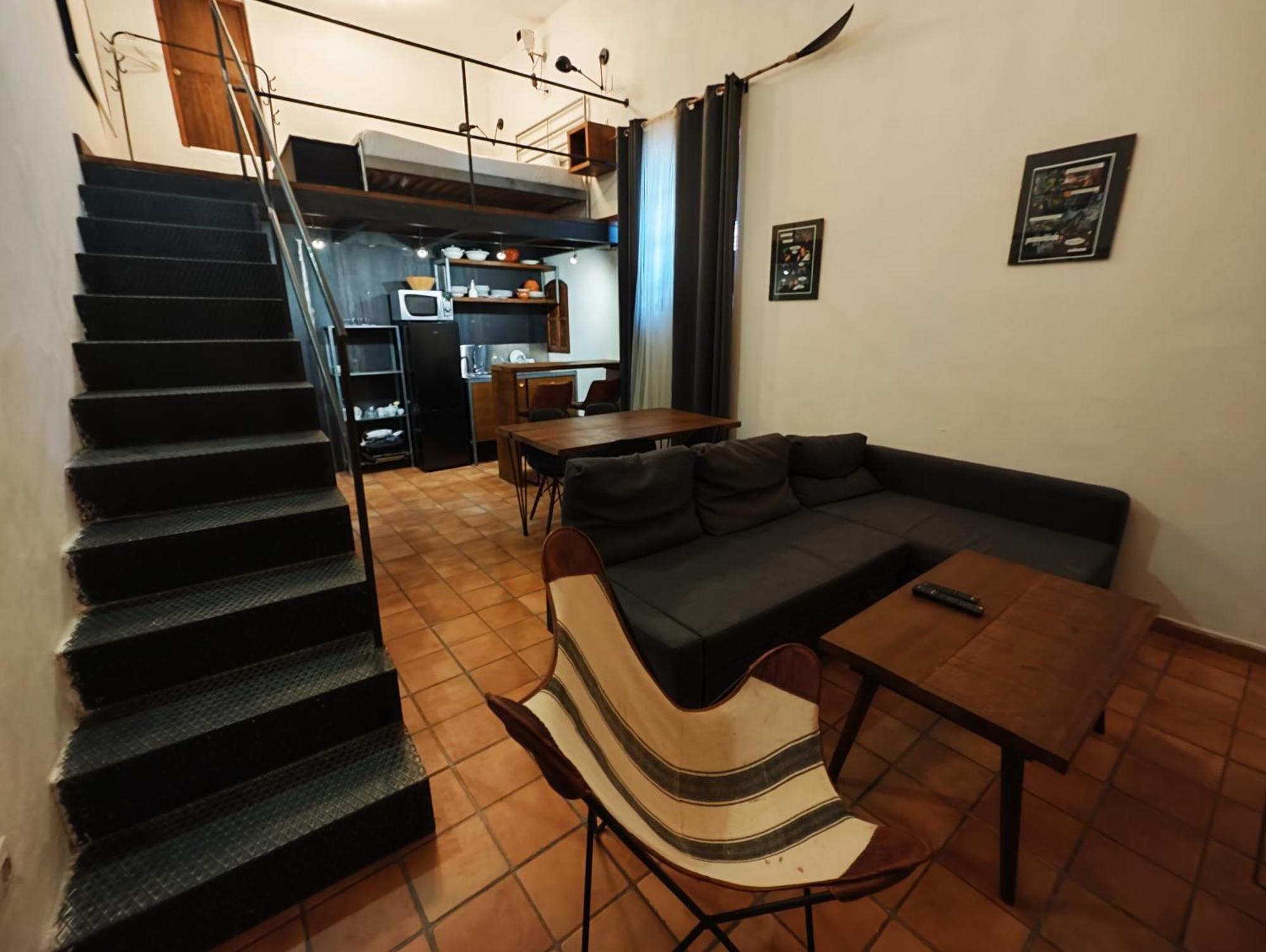 Hostal Cafe Frenteabastos Carmona  Luaran gambar