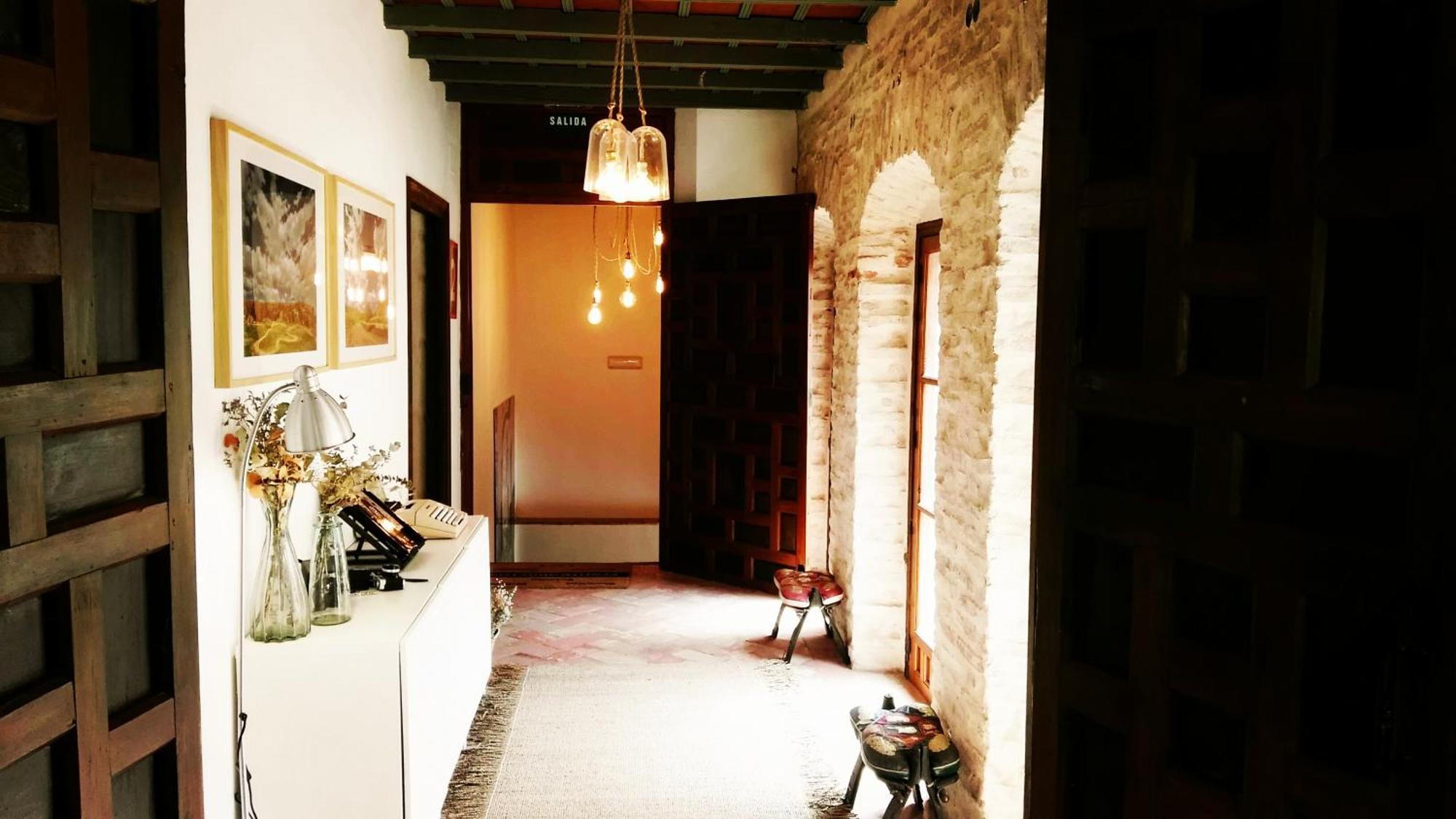 Hostal Cafe Frenteabastos Carmona  Luaran gambar
