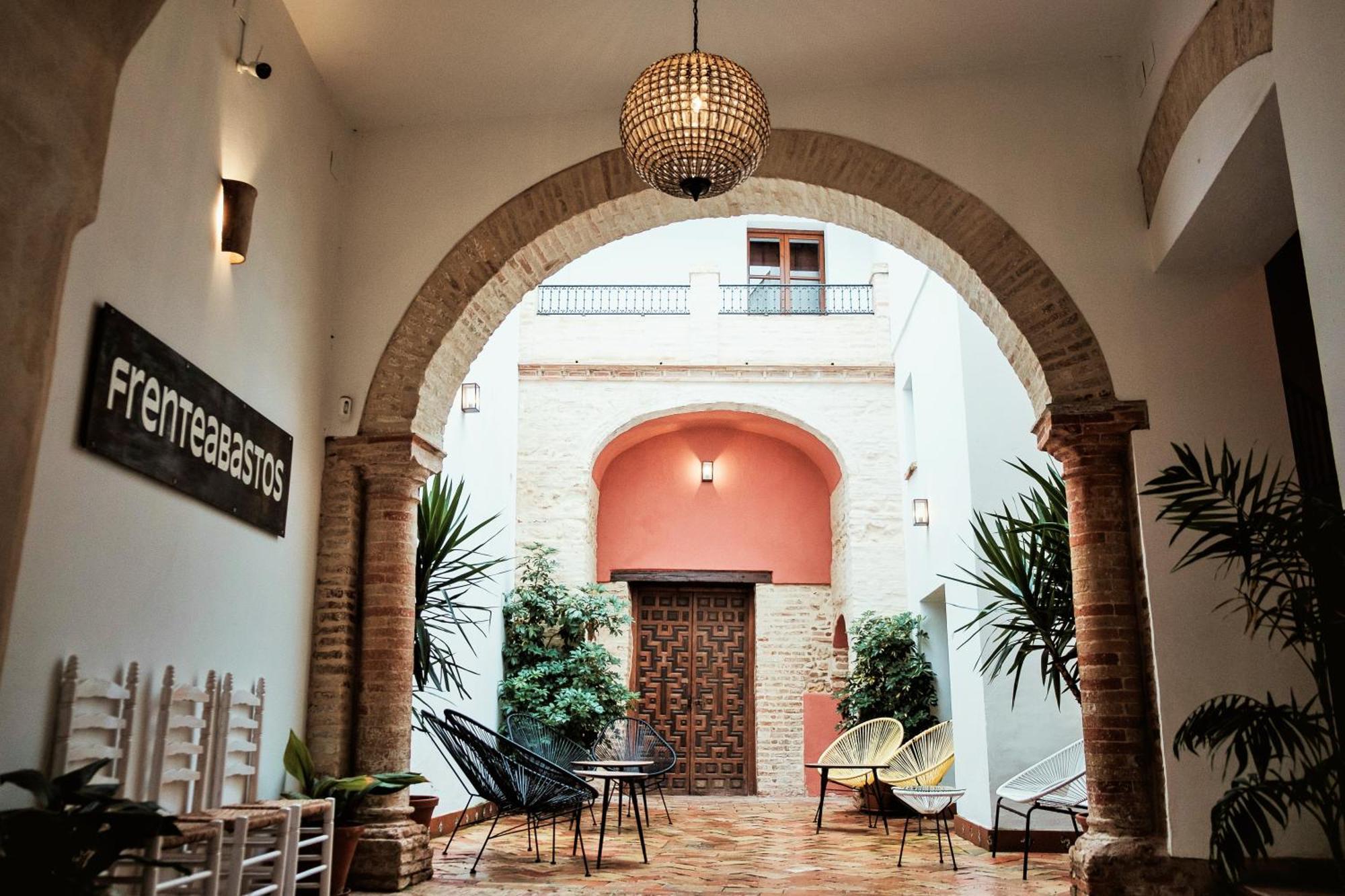 Hostal Cafe Frenteabastos Carmona  Luaran gambar