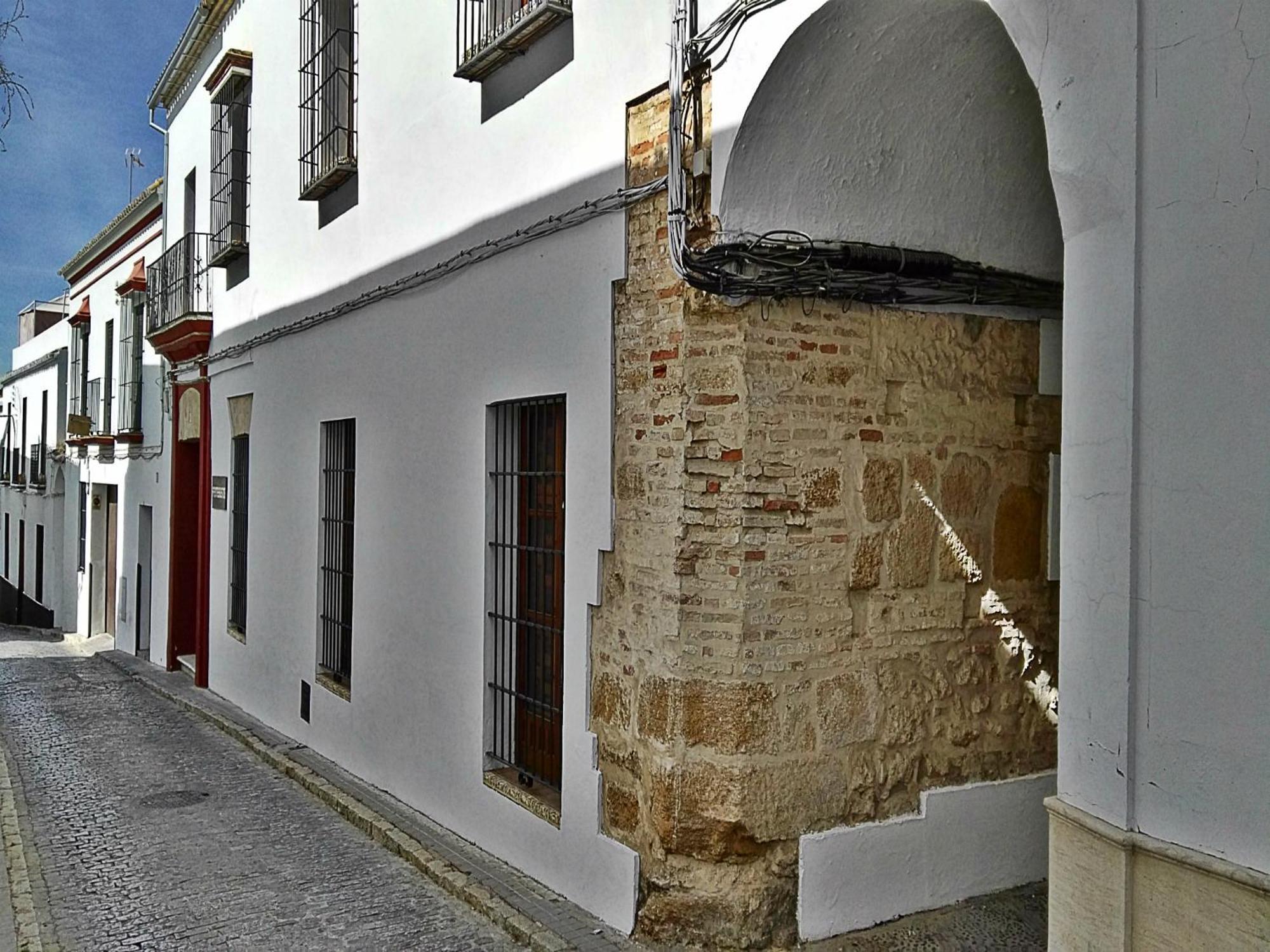 Hostal Cafe Frenteabastos Carmona  Luaran gambar
