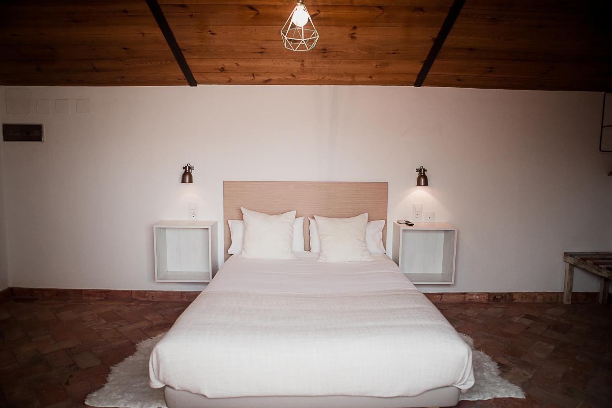 Hostal Cafe Frenteabastos Carmona  Luaran gambar