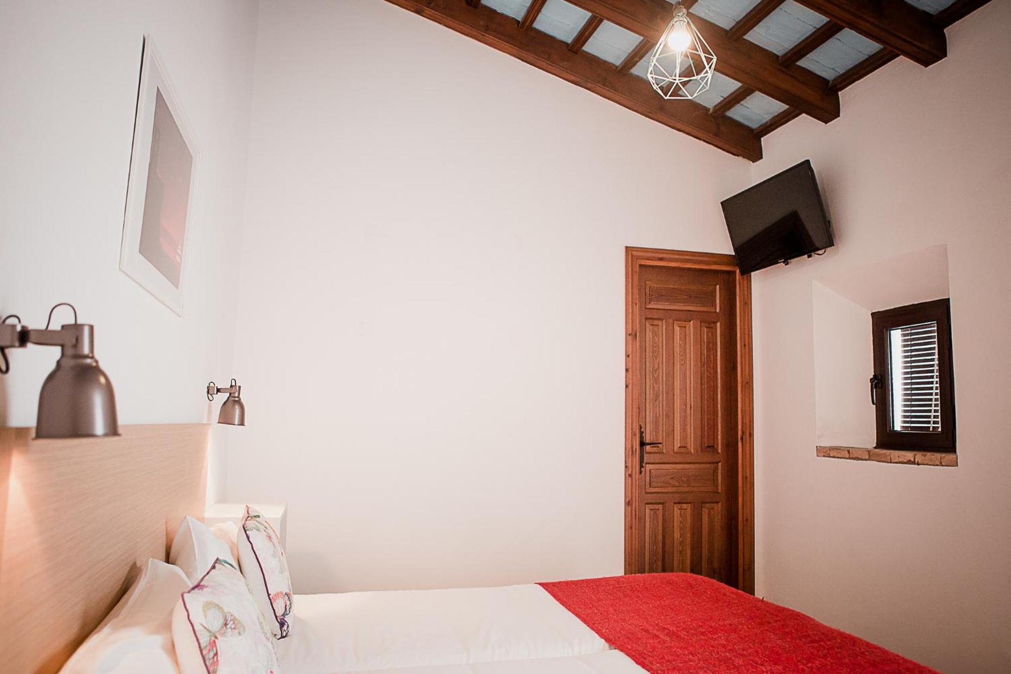 Hostal Cafe Frenteabastos Carmona  Luaran gambar